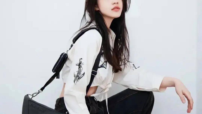 陈丽君此沙恋情传闻发酵女方工作室连夜声明追责辟谣